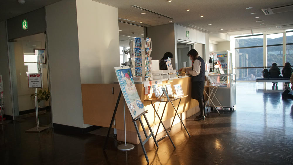 日本》門司港懷舊展望室,從 31 樓展望台俯瞰關門海峽! - 第17張圖 DSC08975