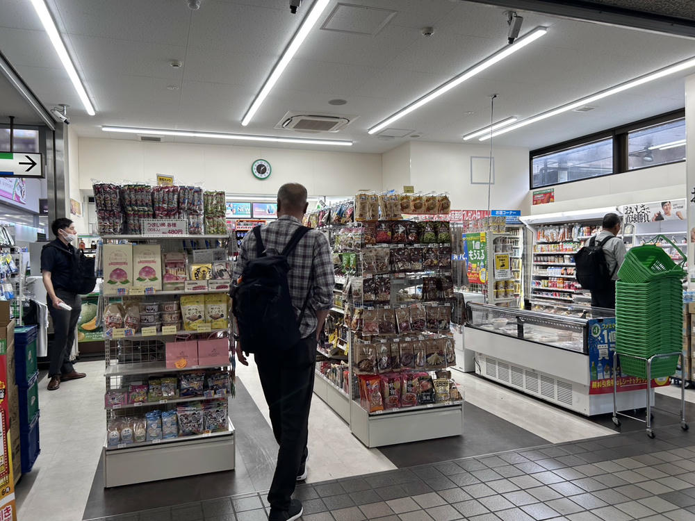 岡山機場便利商店